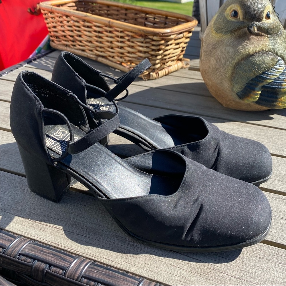 Mary Janes w/ A FLAIR! Womens Mootsie Tootsie,chunk heels with sexy strap!Goring